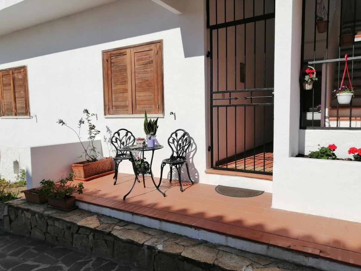 Aria Di Vacanza - Molara Loiri Porto San Paolo Esterno foto